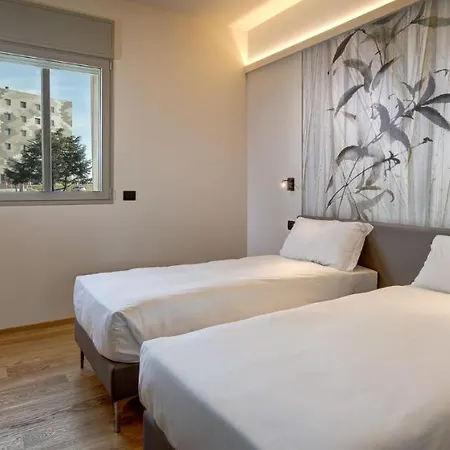 Aparthotel Park & By The Cube Fidenza